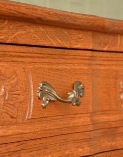 j-845-f アンティークチェスト