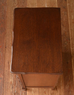 j-865-f アンティークチェスト