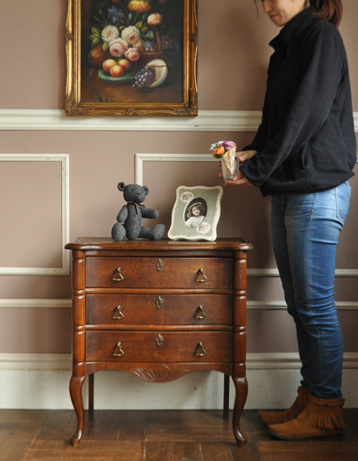 j--f アンティークチェスト