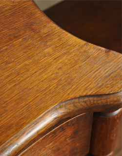 j-872-f アンティークチェスト