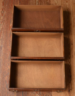 j-891-f アンティークチェスト