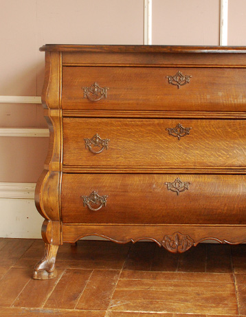 j-957-f アンティークチェスト(コモード)のアップ