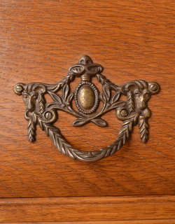 j-958-f アンティークチェストの取っ手