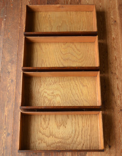 j-986-f アンティークバチェラーズチェスト（ドレッサー）の引き出し