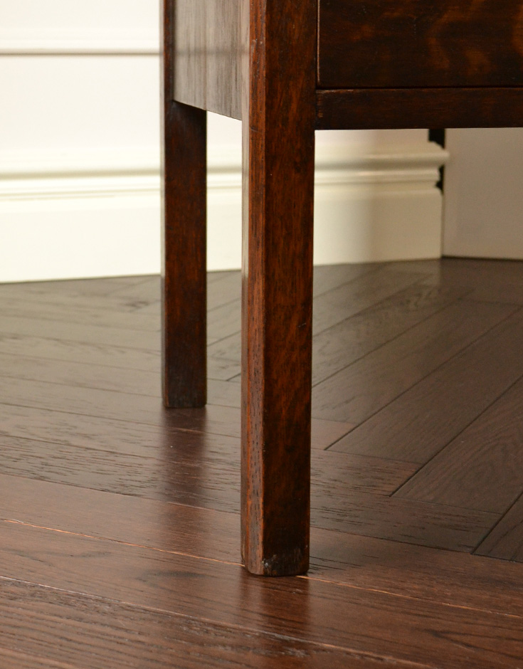 k-1047-f アンティークチェストの脚