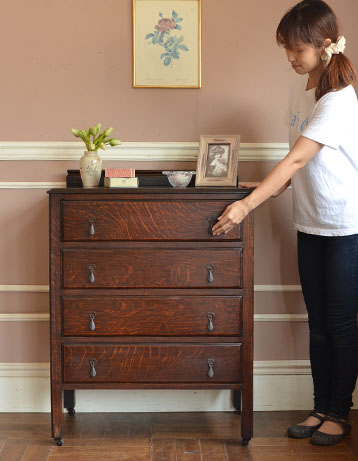 お値下げしました！アンティークチェスト オランダで買い付けたコモードタイプのチェスト（3段）（11月20