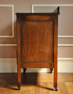 k-567-f アンティークベッドサイドチェスト