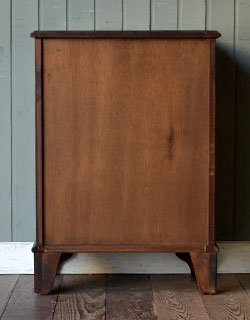 k-807-f アンティークチェストの後ろ