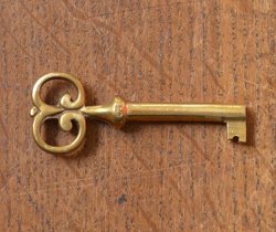 k-809-f アンティークチェストの鍵