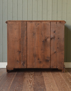 ナチュラルで可愛いアンティーク家具、パイン材の3段チェスト(k-861-f