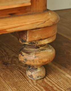 m-256-f アンティークのチェスト