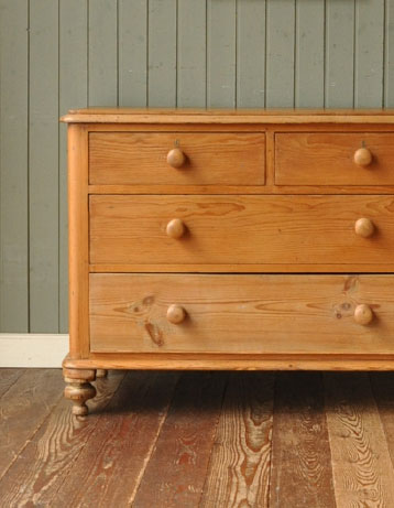 m-256-f アンティークのチェスト