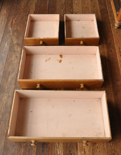 m-256-f アンティークのチェスト