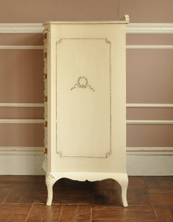 m-331-f アンティークチェストの横