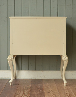 m-334-f アンティークスモールチェストの後ろ