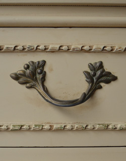 m-334-f アンティークスモールチェストの取っ手