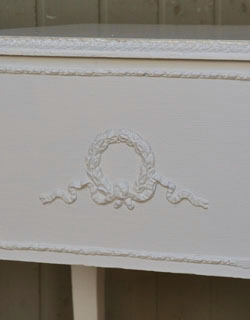 q-202-f アンティークベッドサイドチェスト