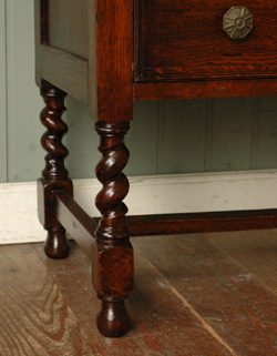 q-219-f アンティークチェスト