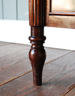 q-228-f アンティークチェスト