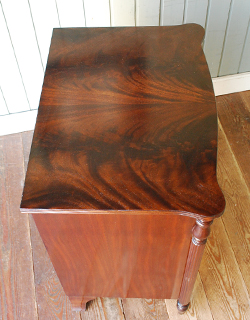 q-228-f アンティークチェスト