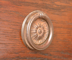 q-249-f アンティークドレッシングチェストの取っ手