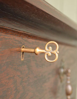 q-260-f アンティークドレッシングチェスト