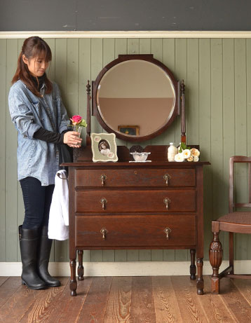 q-260-f アンティークドレッシングチェスト