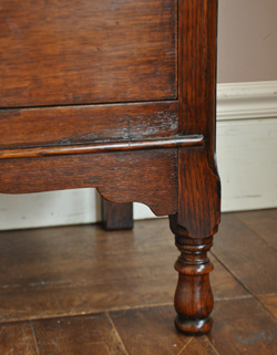 q-328-f アンティークチェストの脚