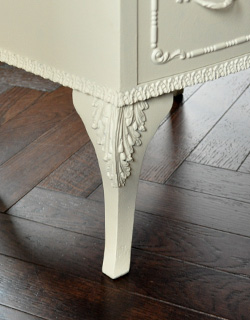 q-377-f アンティークスモールチェストの脚