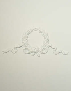 q-377-f アンティークスモールチェストの彫り