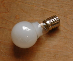 スタンドライト　照明・ライティング　テーブルランプ。電球は国産球(E17、25W)を１個お付けします。(TL-0015)