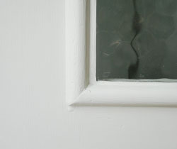 ステンドグラスがとっても可愛い
アンティークのドア