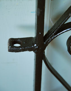 ハートの形がとっても可愛いアンティークアイアンゲート