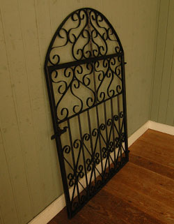 アンティーク　アイアン　ゲート