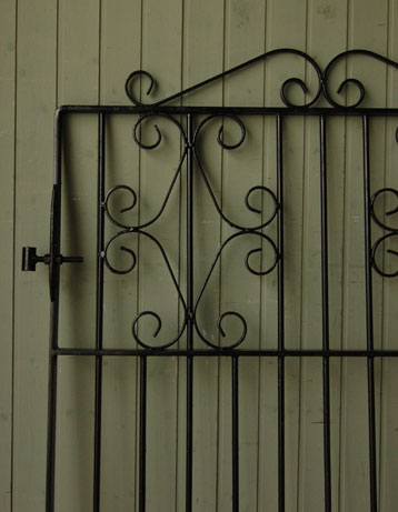 アンティーク　アイアン　ゲート