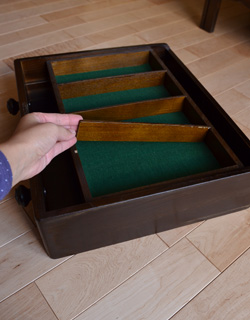 j-1110-f アンティークアーコールカップボードの箱