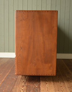 j-762-f アンティークのアーコールサイドボード