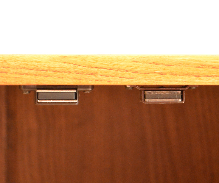 k-1046-f アンティークアーコールサイドボードのマグネット