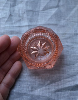 アンティークプレスドグラス