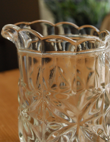 アンティークプレスドグラス