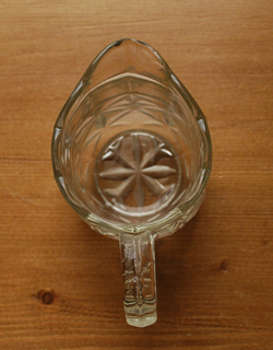 アンティークプレスドグラス