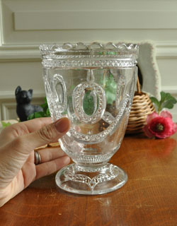 ちょっとしたお部屋アクセントにいかがでしょう?(pg-1806) pg-1806 アンティークのプレスドグラス