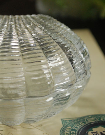 pg-2144 アンティーク小物入れのアップ
