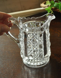 pg-2404 アンティークプレスドグラスの大きさ