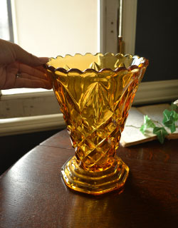 pg-2419 アンティークプレスドグラス手入り