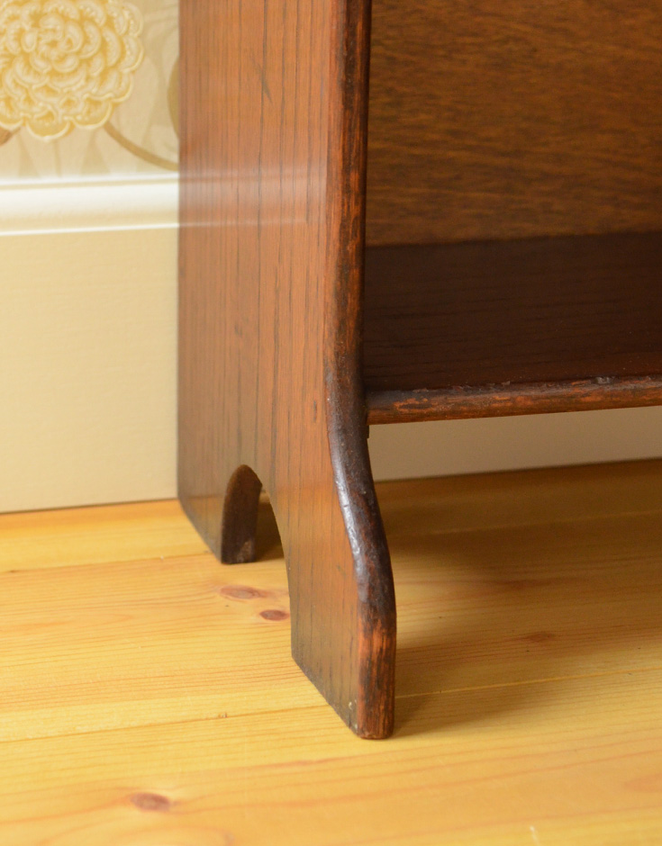 j-1211-f アンティークマガジンラックの脚