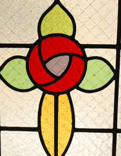 g-855ステンドグラスのアップ