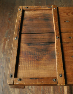 d-834-f アンティークアイロンボード