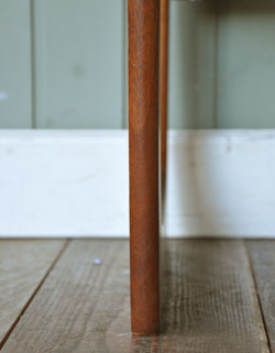 どんなお部屋にもナチュラルに馴染むアンティーク センターテーブル