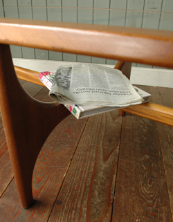 どんなお部屋にもナチュラルに馴染む
アンティーク コーヒーテーブル